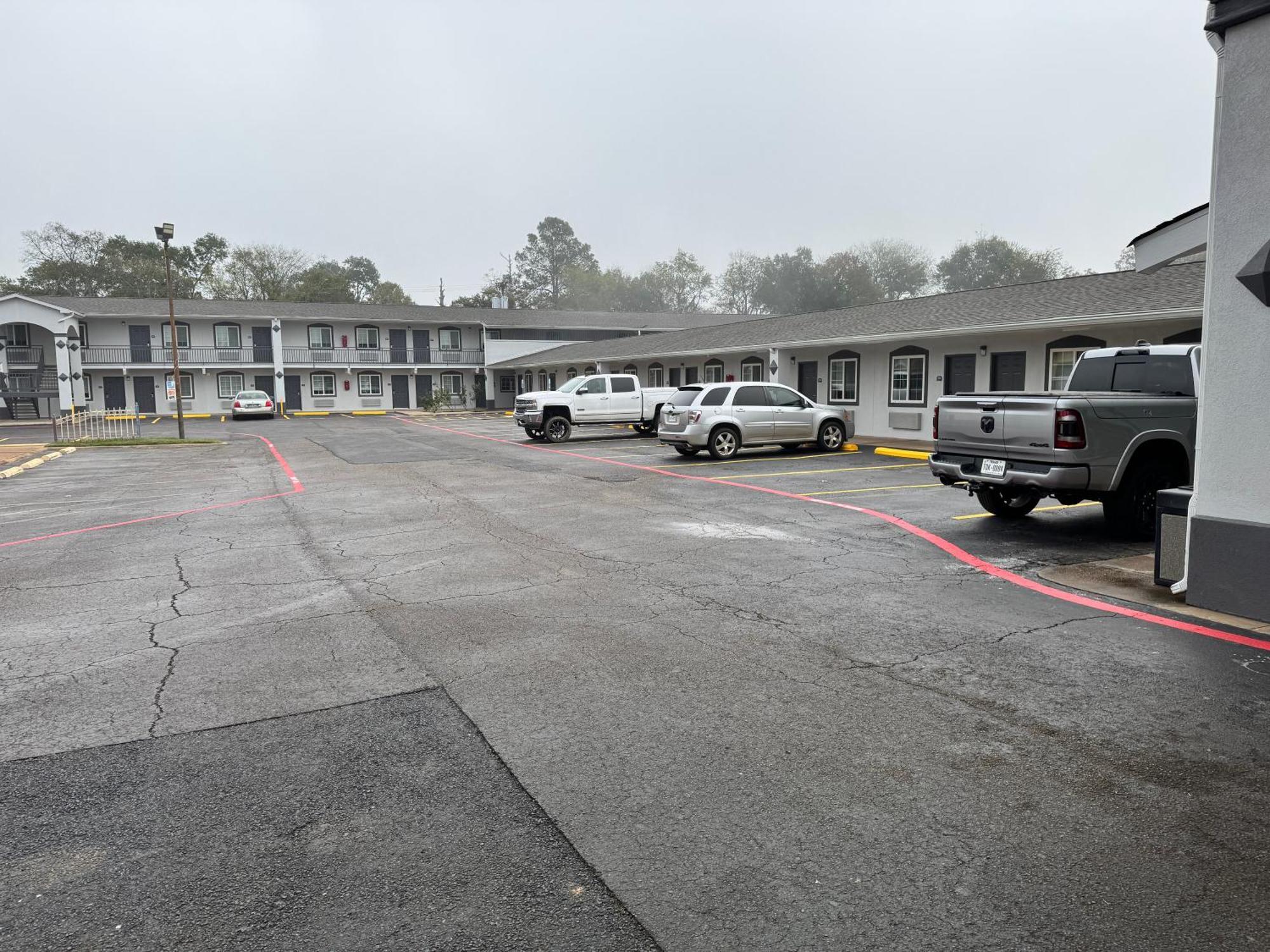 Continental Inn&Suites Nacogdoches Esterno foto
