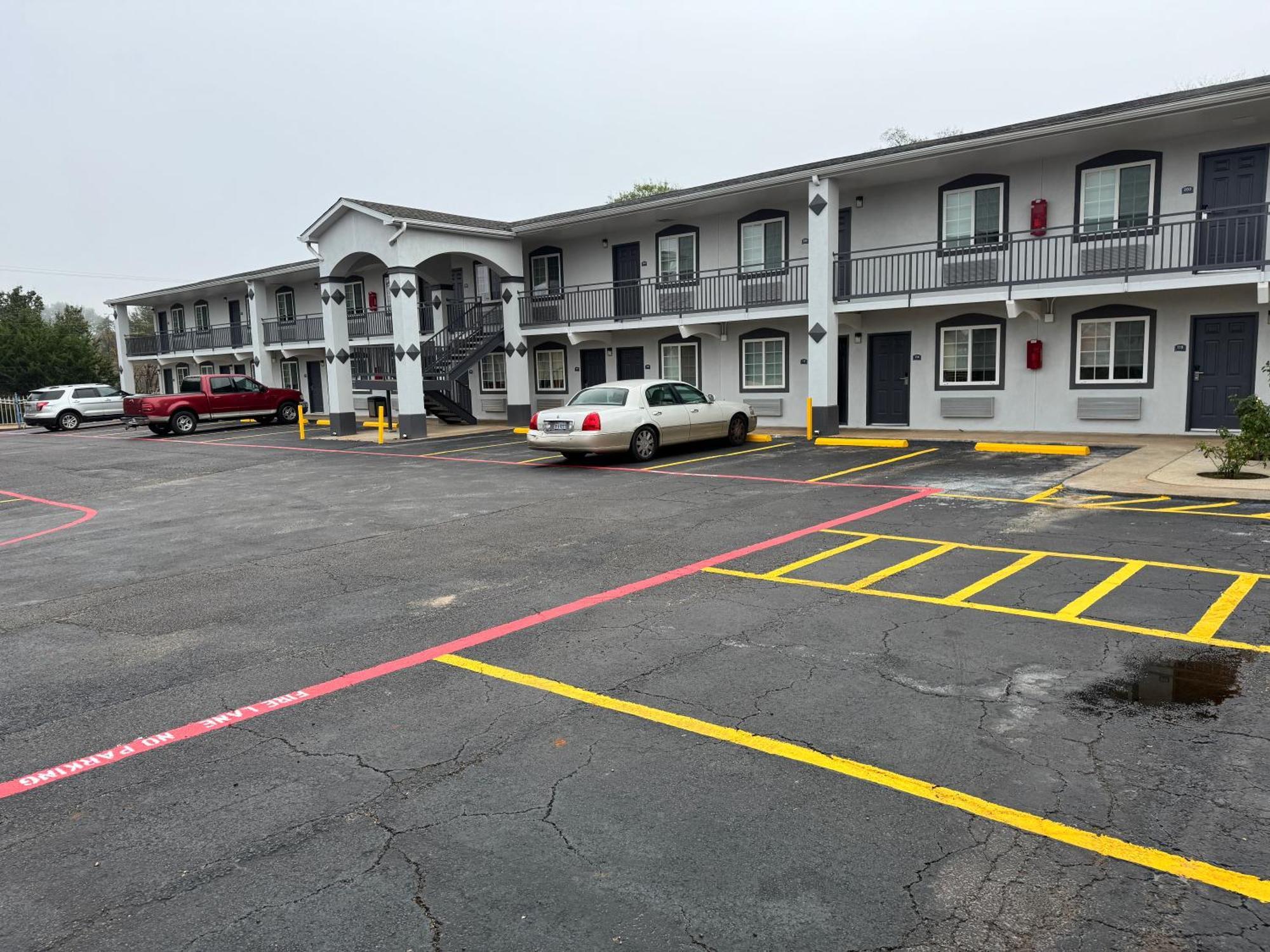 Continental Inn&Suites Nacogdoches Esterno foto
